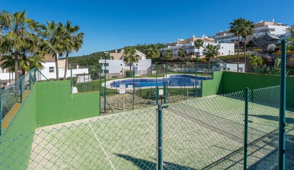 3 bedroom Apartment for sale in La Alcaidesa - € 299,000 (Ref: 9468806)