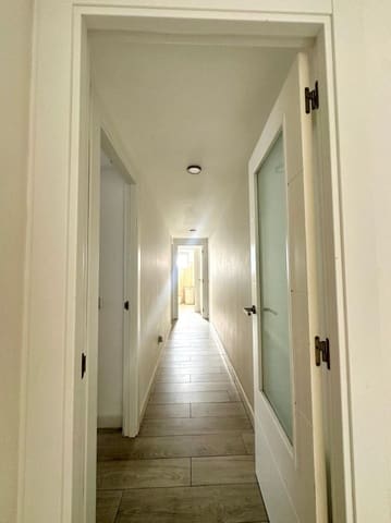 3 quarto Apartamento para venda em La Alcaidesa com piscina - 290 000 € (Ref: 9468808)