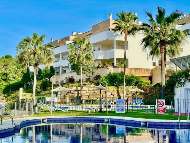 3 quarto Apartamento para venda em La Alcaidesa com piscina - 290 000 € (Ref: 9468808)