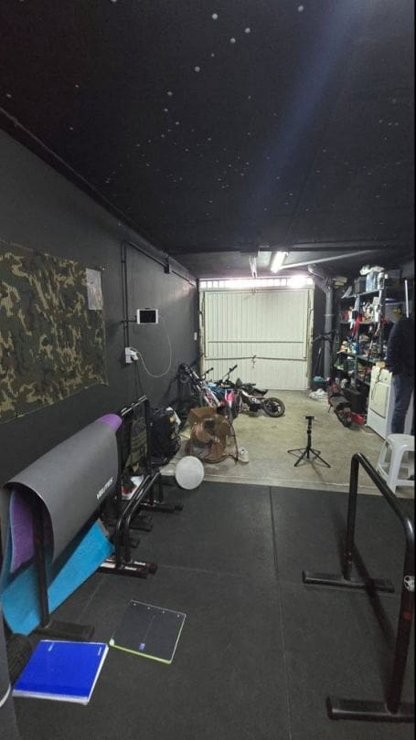 Pareado de 3 habitaciones en La Línea de la Concepción en venta con piscina - 290.000 € (Ref: 9478918)