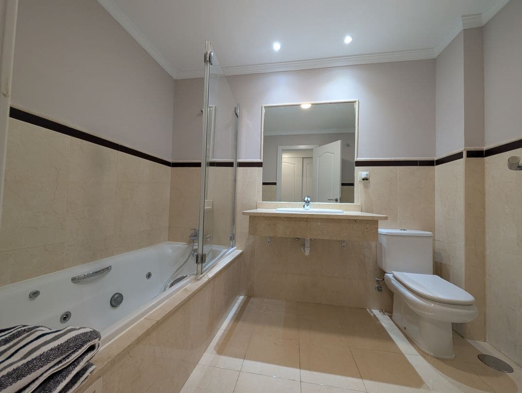 2 camera da letto Appartamento da affittare in La Alcaidesa con piscina - 1.300 € (Rif: 9491450)