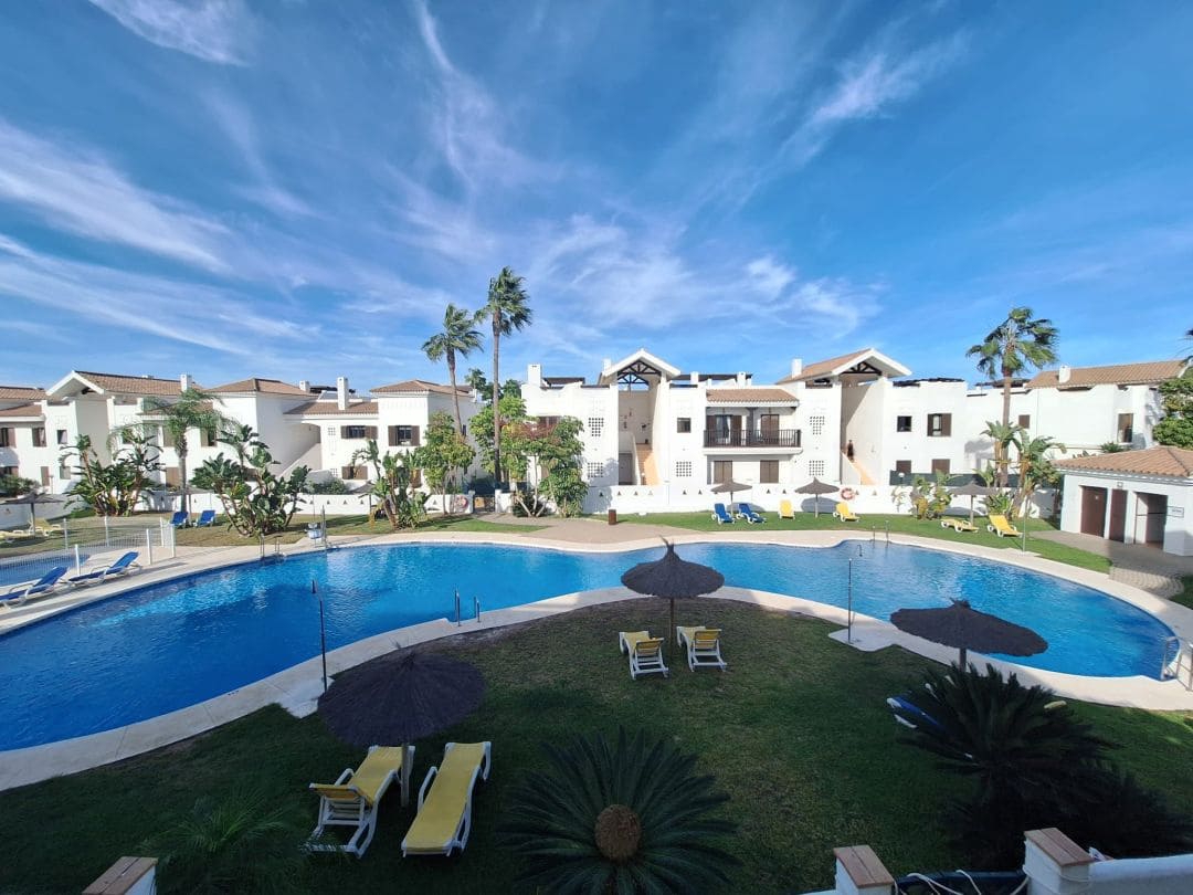 2 camera da letto Appartamento da affittare in La Alcaidesa con piscina - 1.300 € (Rif: 9491450)