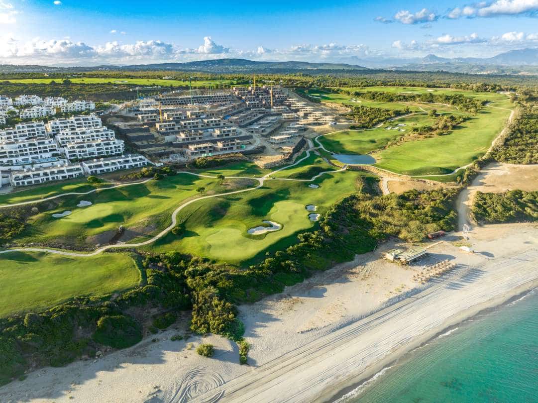 3 bedroom Apartment for sale in La Linea de la Concepcion - € 576,000 (Ref: 9502672)