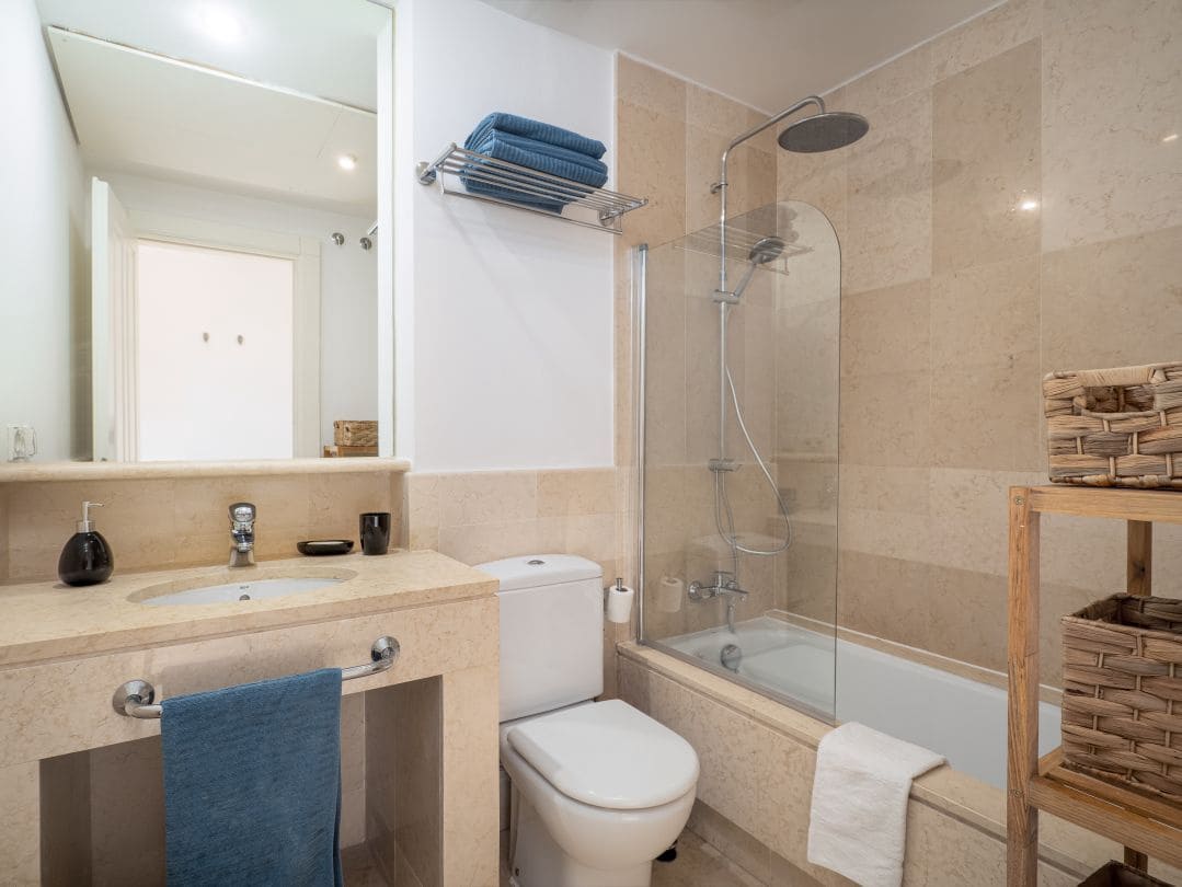 2 Zimmer Wohnung zu vermieten in Sotogrande - 2.000 € (Ref: 9535363)