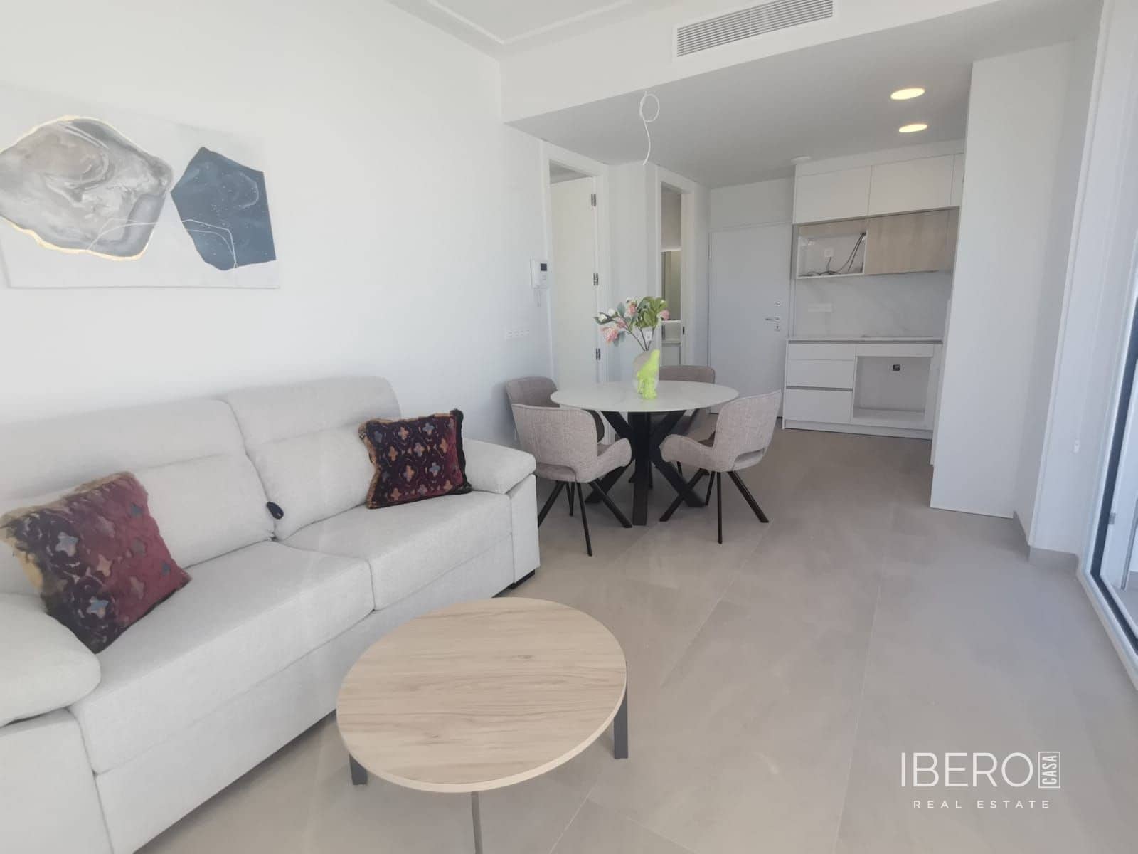 Apartment for sale in Torrevieja with garage - € 425,000 (Ref: 9605371)