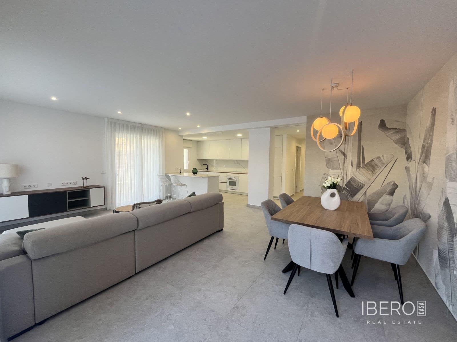 Appartement à vendre à Torrevieja avec garage - 350 000 € (Ref: 9605374)