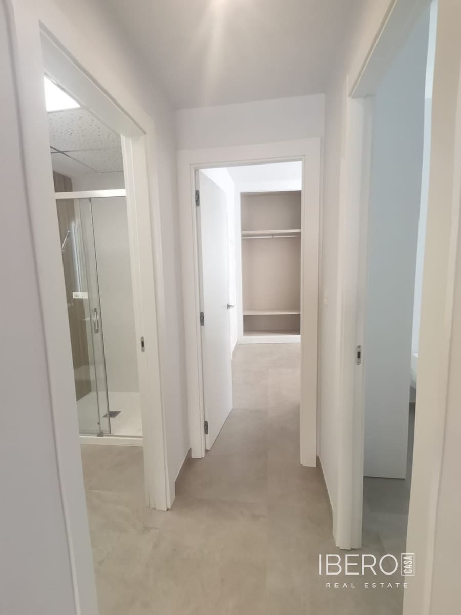 Appartement à vendre à Torrevieja avec garage - 259 000 € (Ref: 9605376)