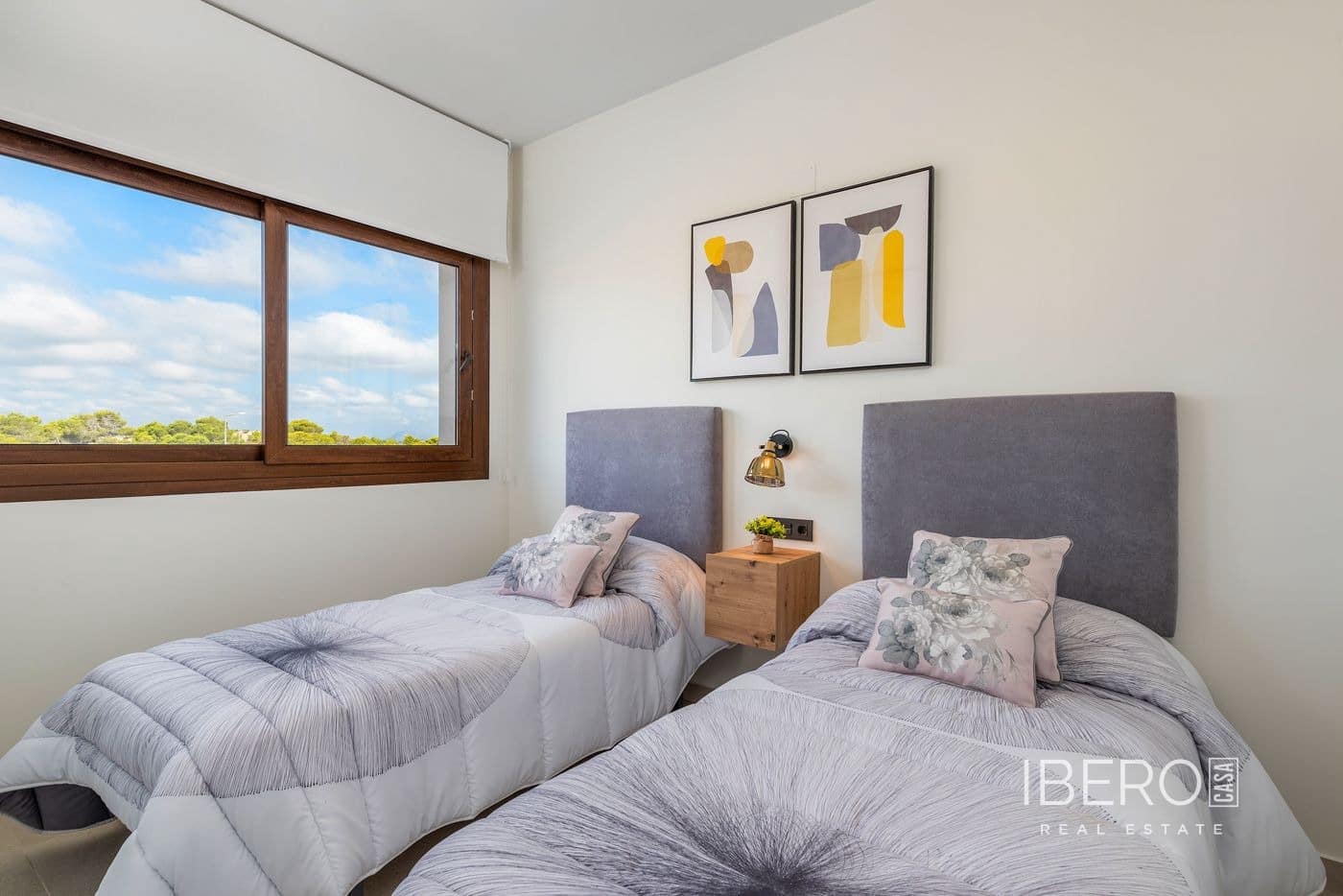 Lägenhet till salu i Torrevieja med garage - 285 000 € (Ref: 9605391)