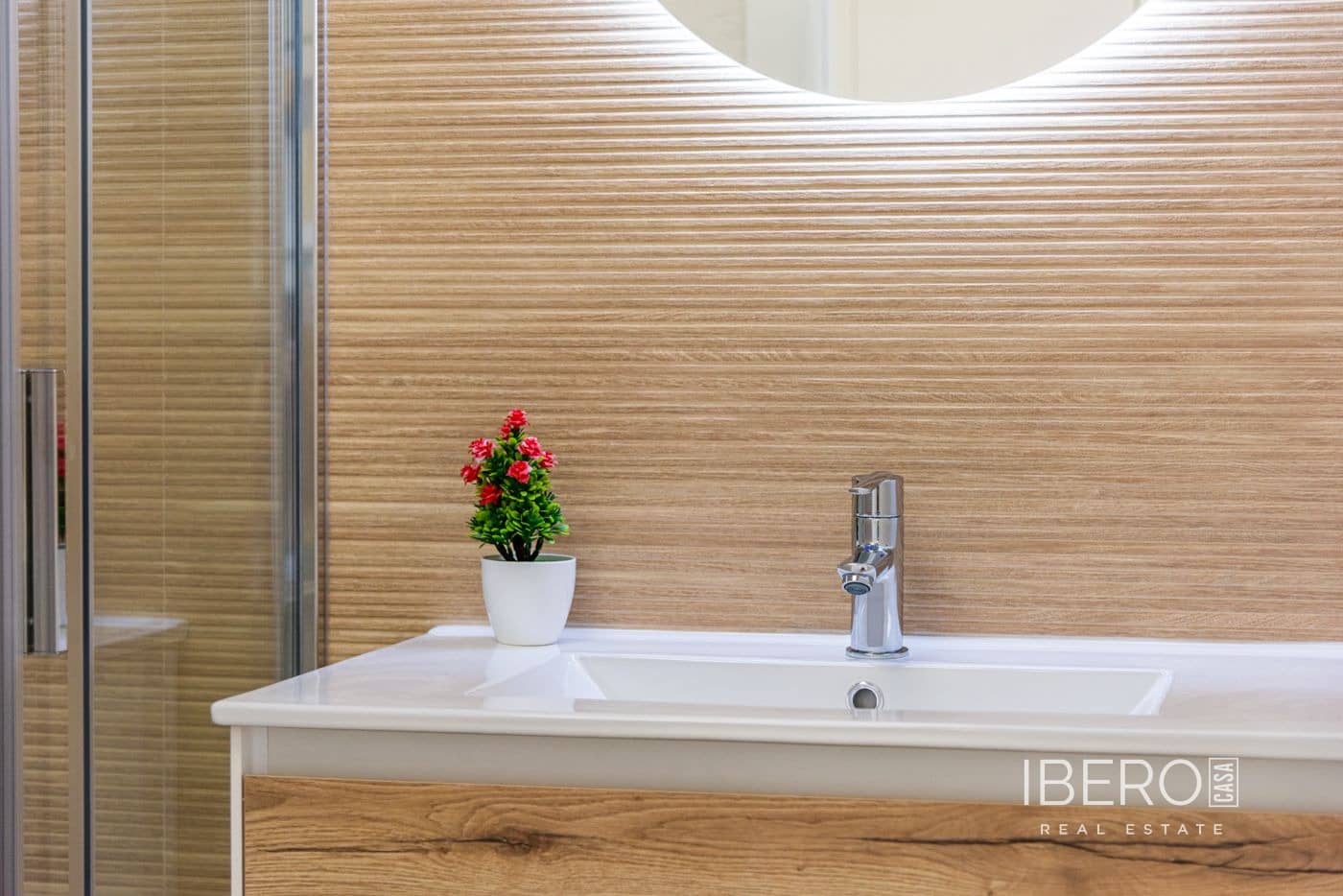 Lägenhet till salu i Torrevieja med garage - 285 000 € (Ref: 9605391)