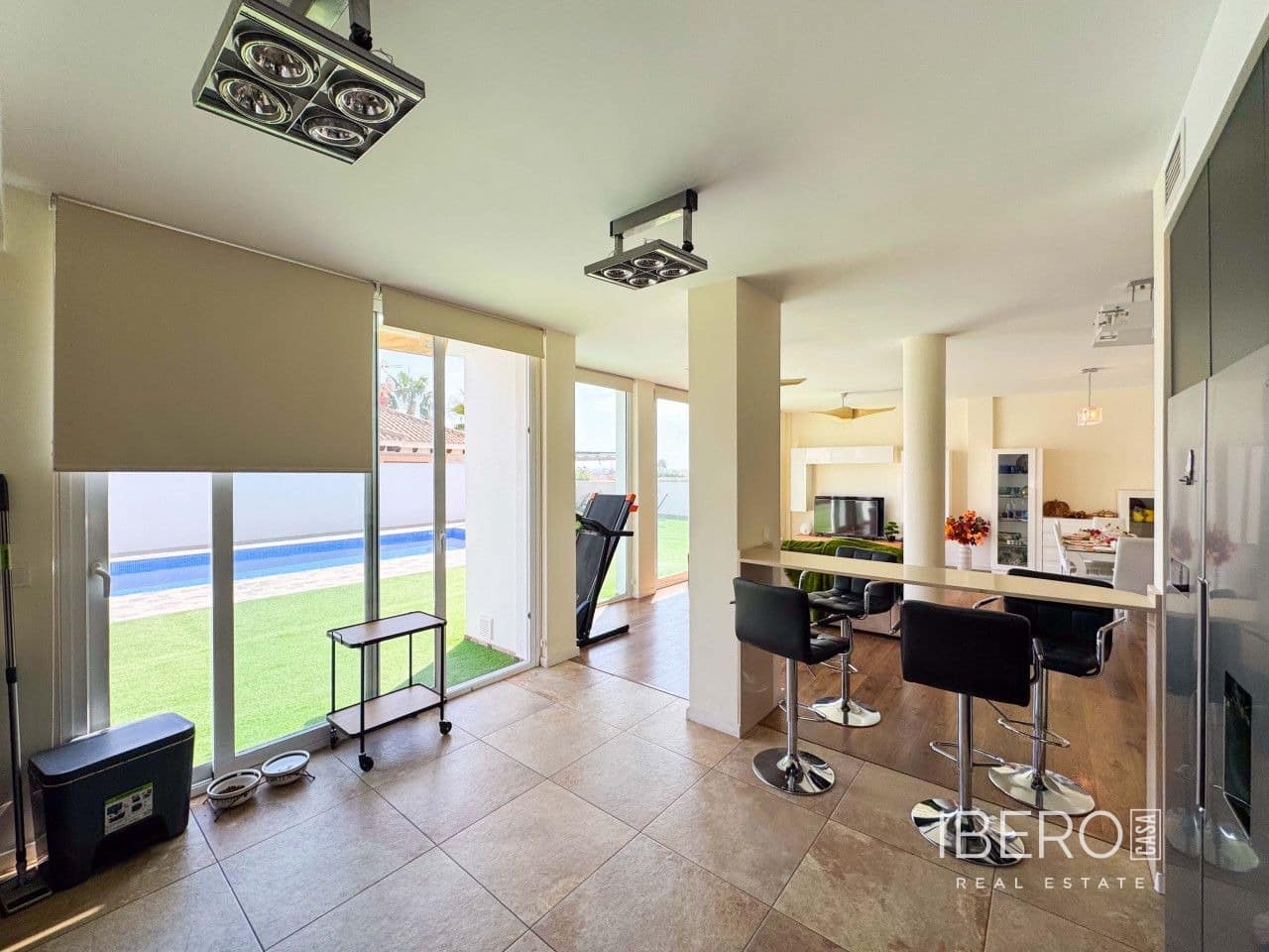 Villa til salg i San Fulgencio med garage - € 699.000 (Ref: 9663587)