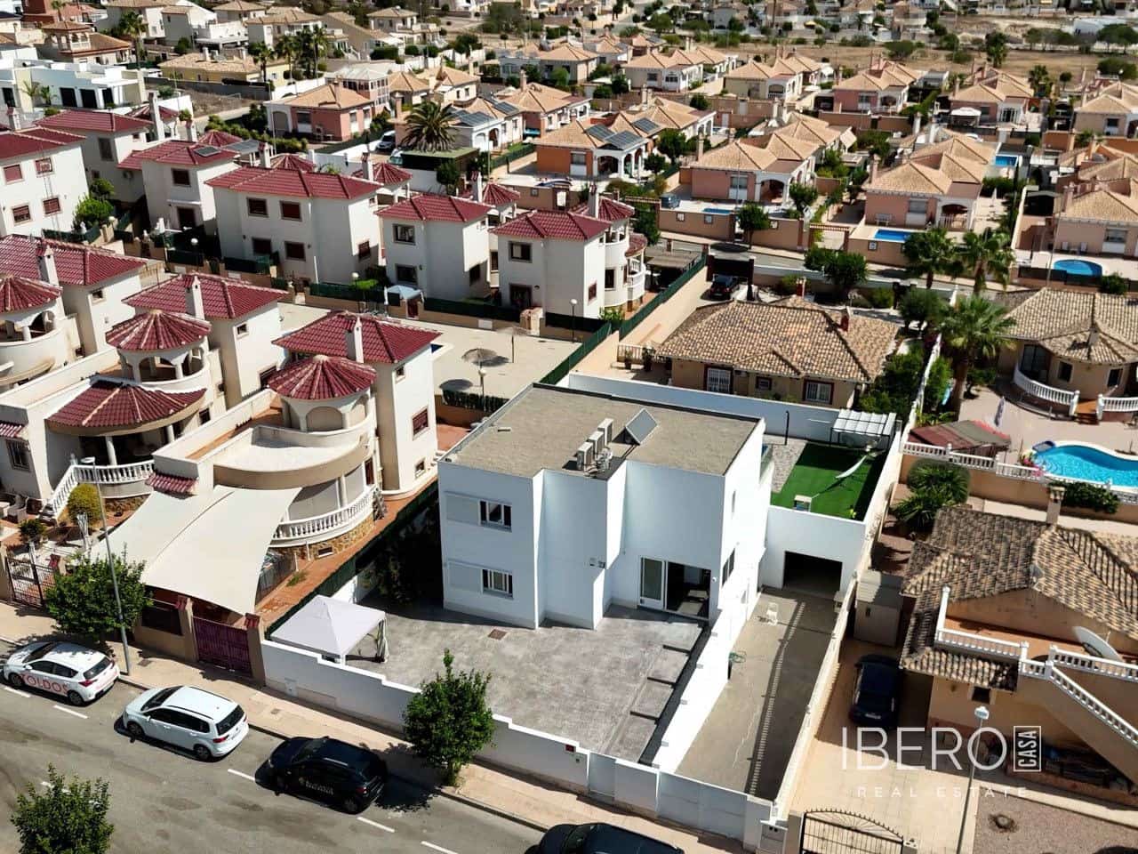 Villa til salg i San Fulgencio med garage - € 699.000 (Ref: 9663587)