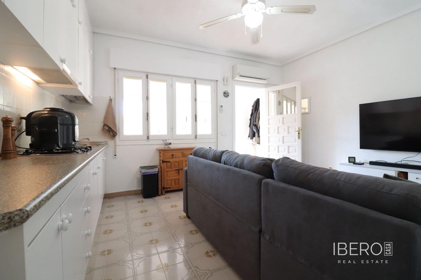 Villa for sale in Ciudad Quesada with garage - € 130,000 (Ref: 9669757)