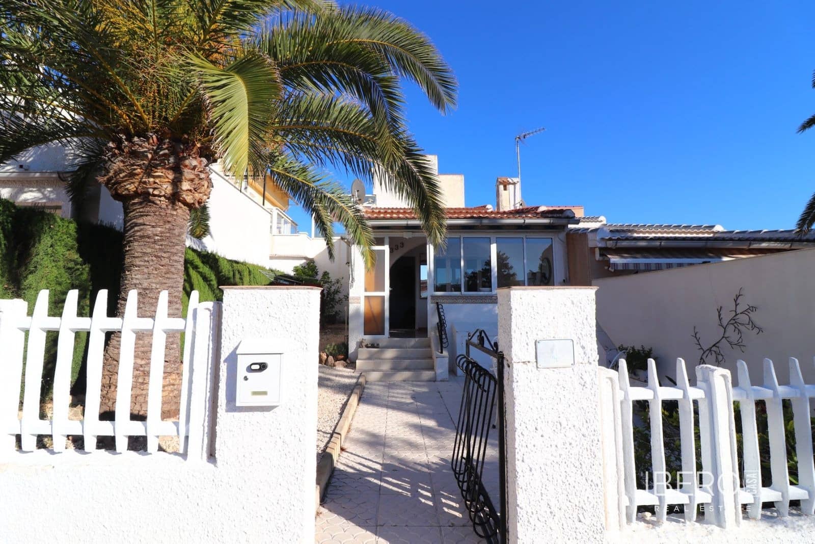 Villa for sale in Ciudad Quesada with garage - € 130,000 (Ref: 9669757)