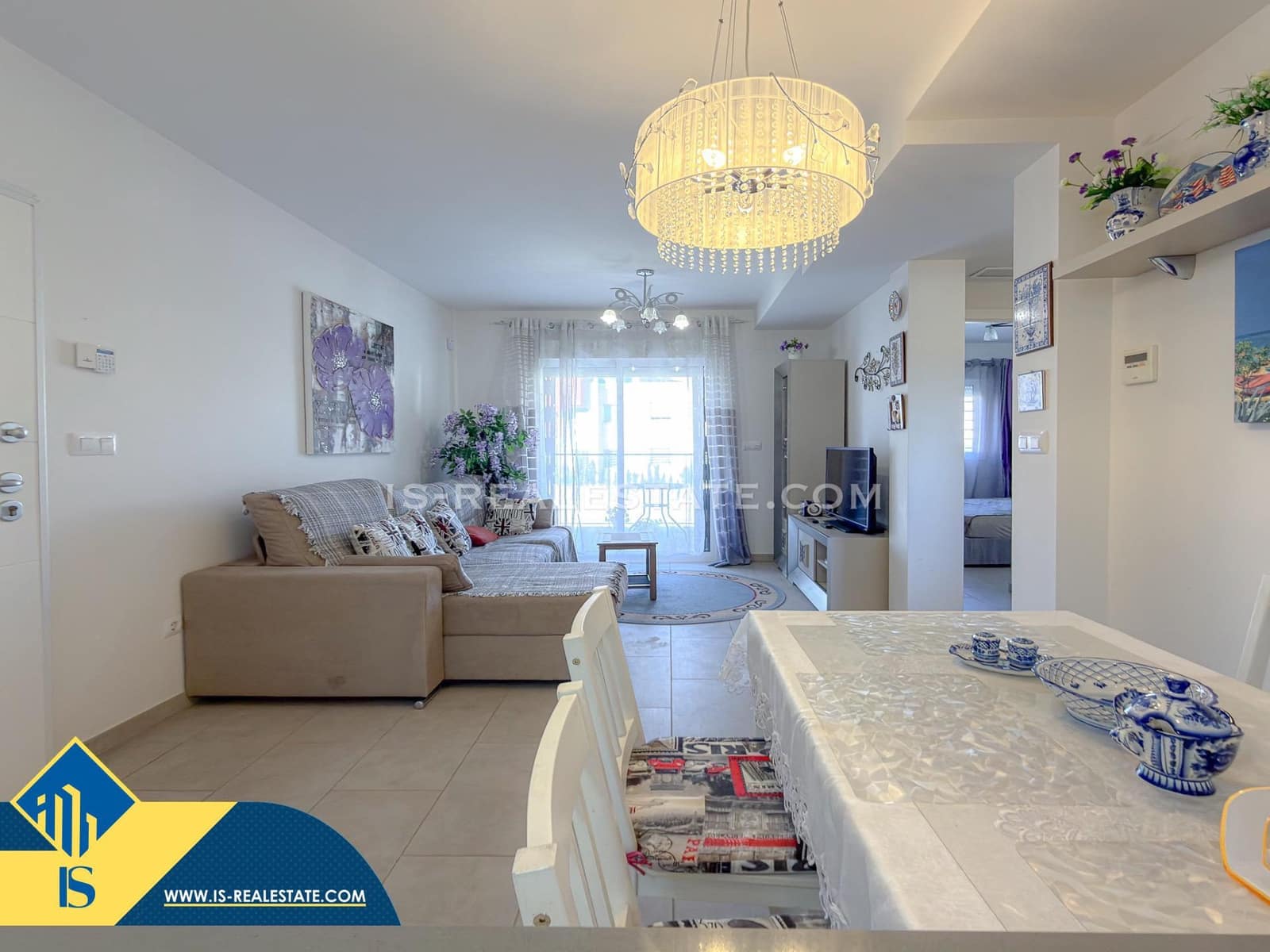 Bungalow de 2 habitaciones en Aguas Nuevas en venta con piscina garaje - 229.900 € (Ref: 9425879)