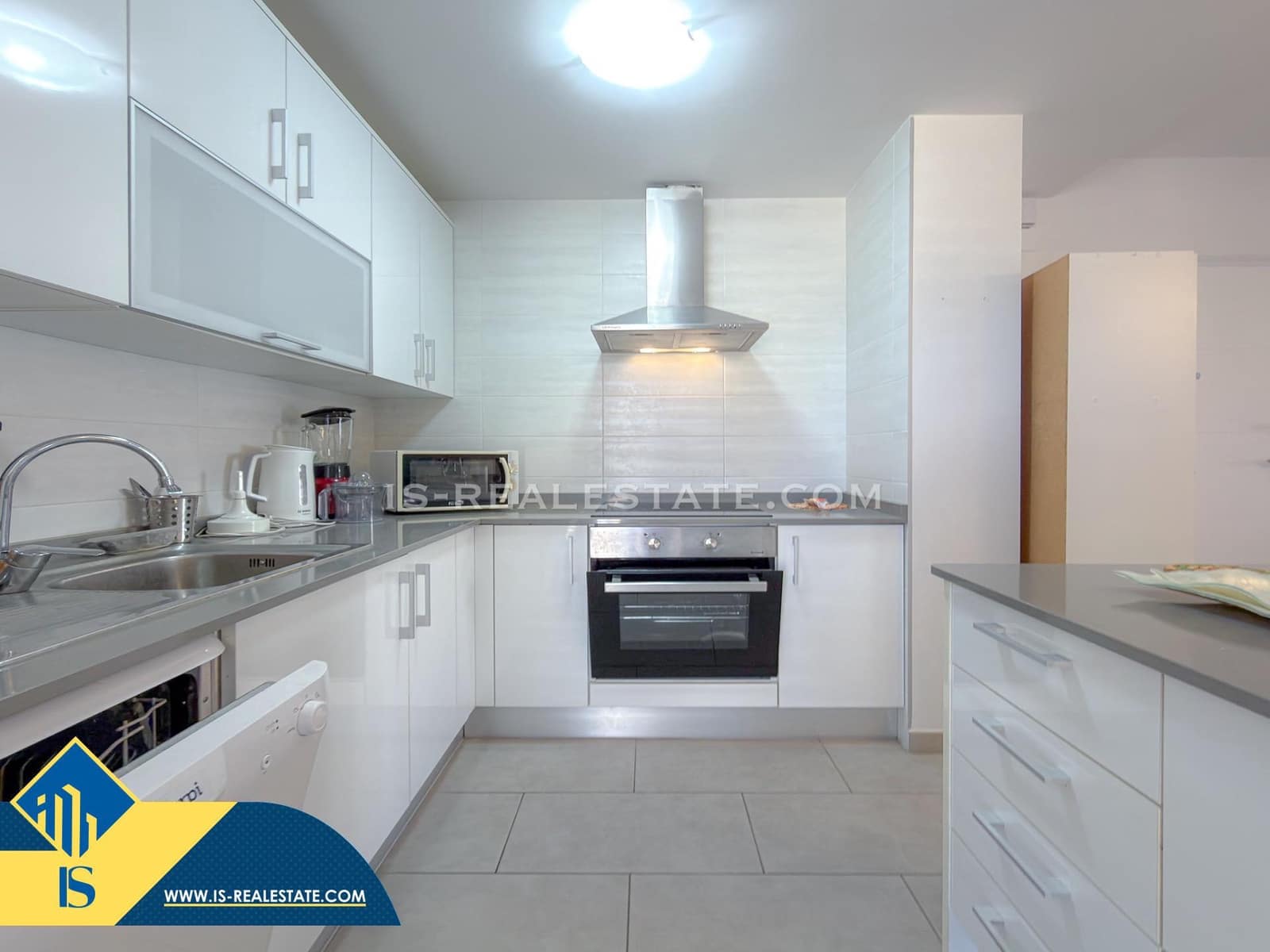 Bungalow de 2 habitaciones en Aguas Nuevas en venta con piscina garaje - 229.900 € (Ref: 9425879)