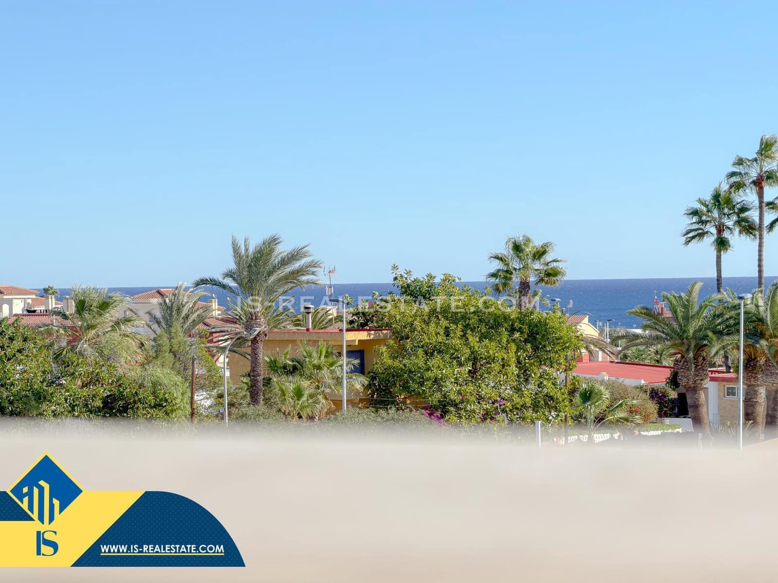 Bungalow de 2 habitaciones en Aguas Nuevas en venta con piscina garaje - 229.900 € (Ref: 9425879)