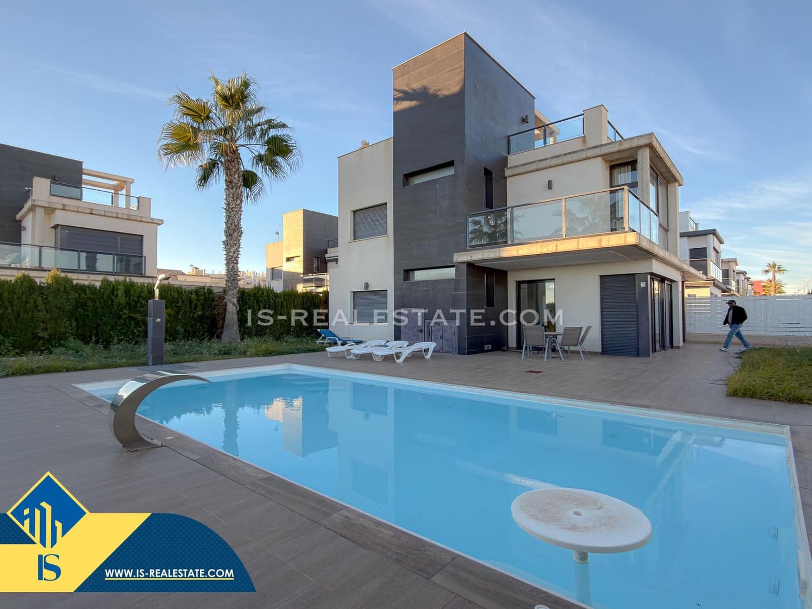 3 camera da letto Villa in vendita in Orihuela Costa con piscina garage - 489.900 € (Rif: 9425882)