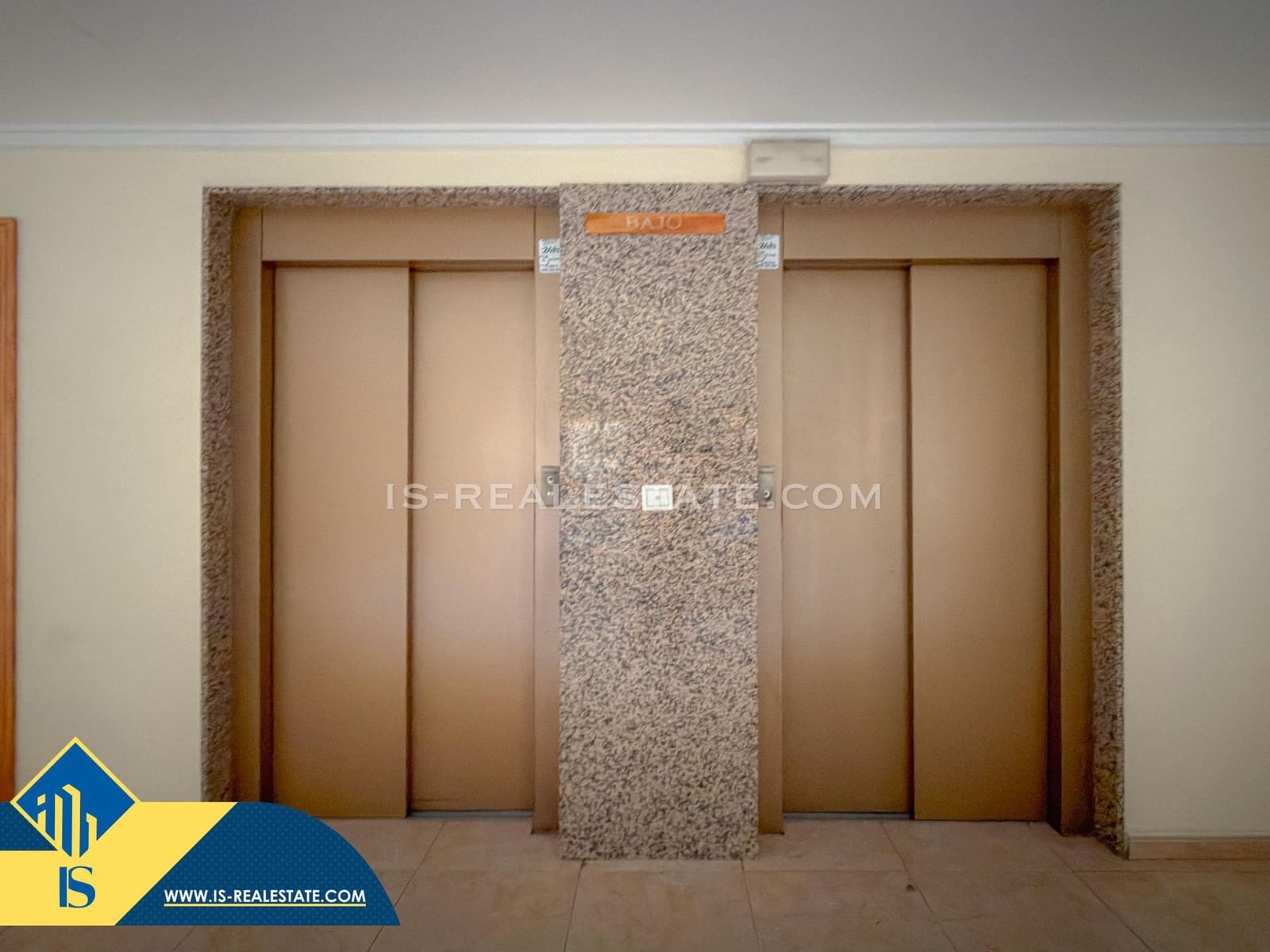 2 soveværelse Lejlighed til salg i Torrevieja med swimmingpool - € 139.900 (Ref: 9425884)