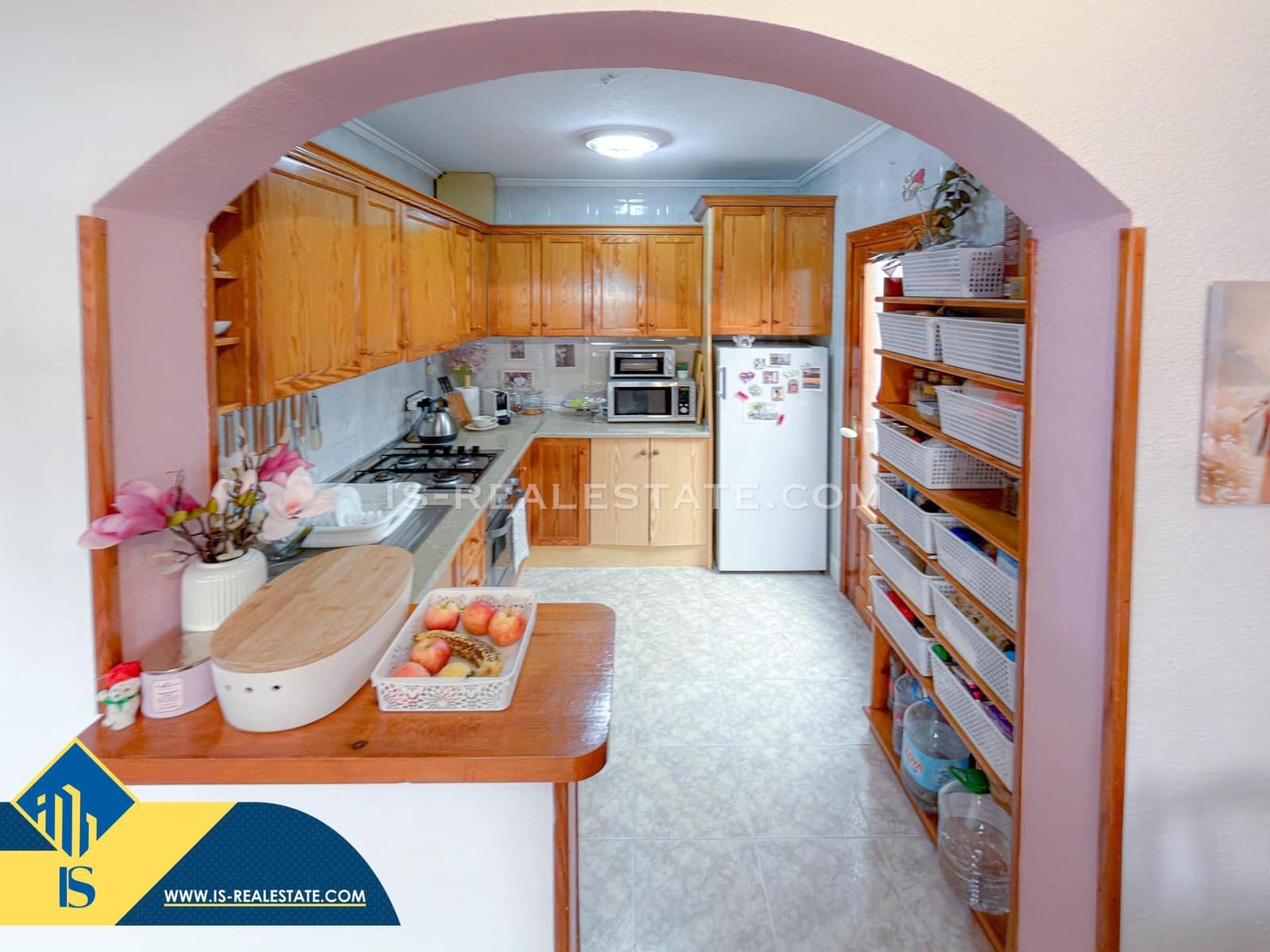 4 bedroom Villa for sale in Los Altos with pool - € 199,900 (Ref: 9425887)