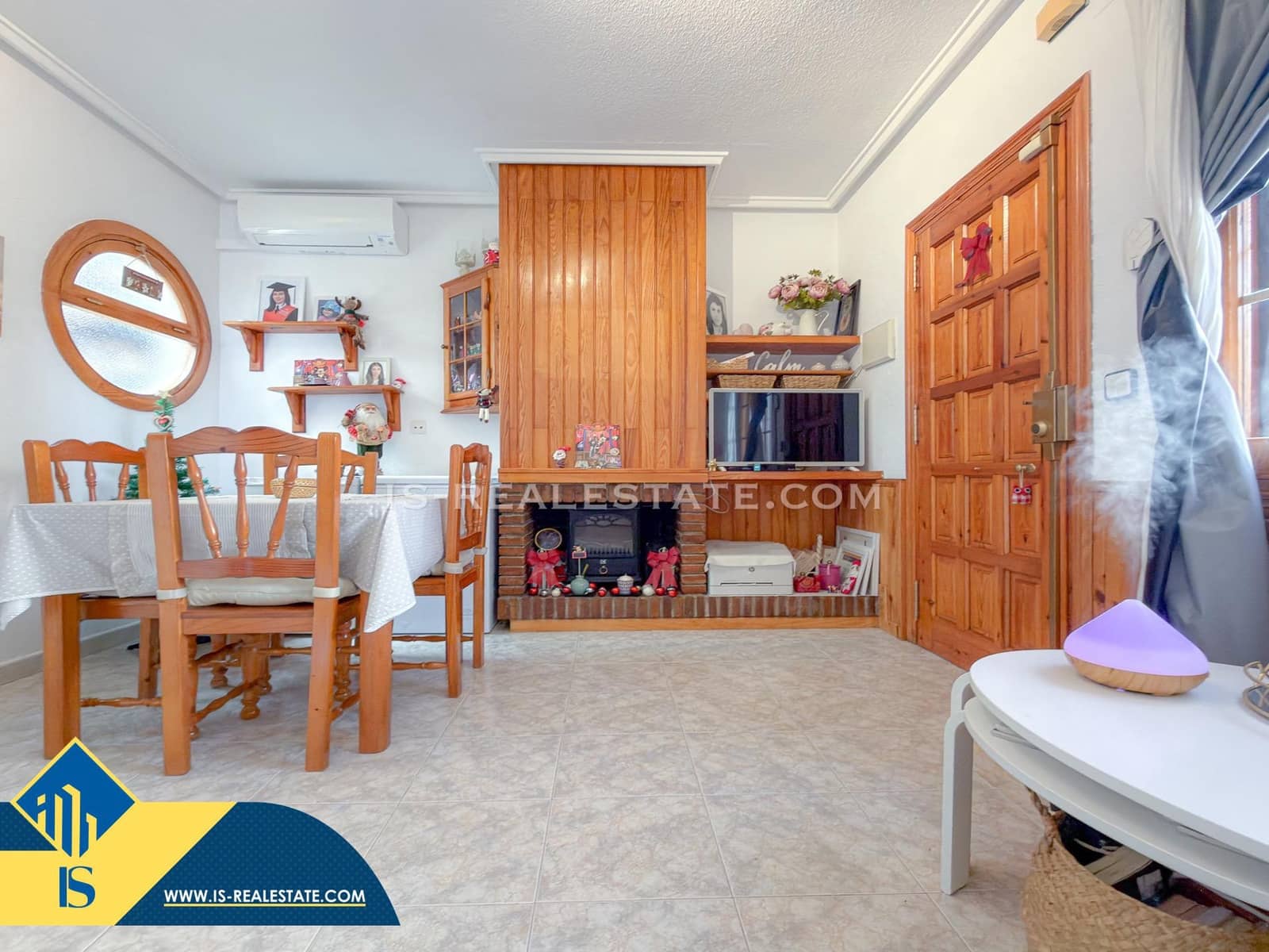 4 bedroom Villa for sale in Los Altos with pool - € 199,900 (Ref: 9425887)