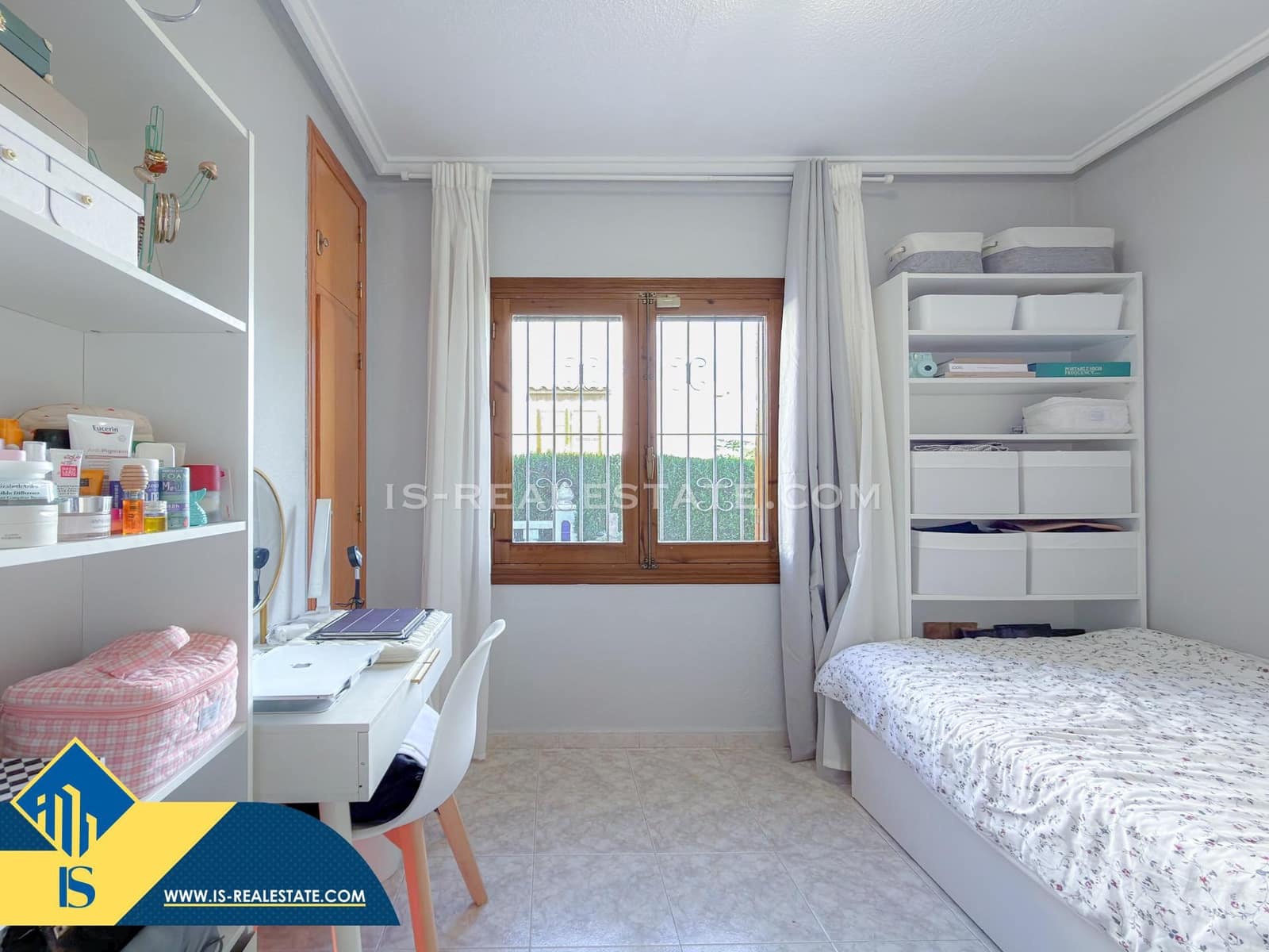 4 bedroom Villa for sale in Los Altos with pool - € 199,900 (Ref: 9425887)