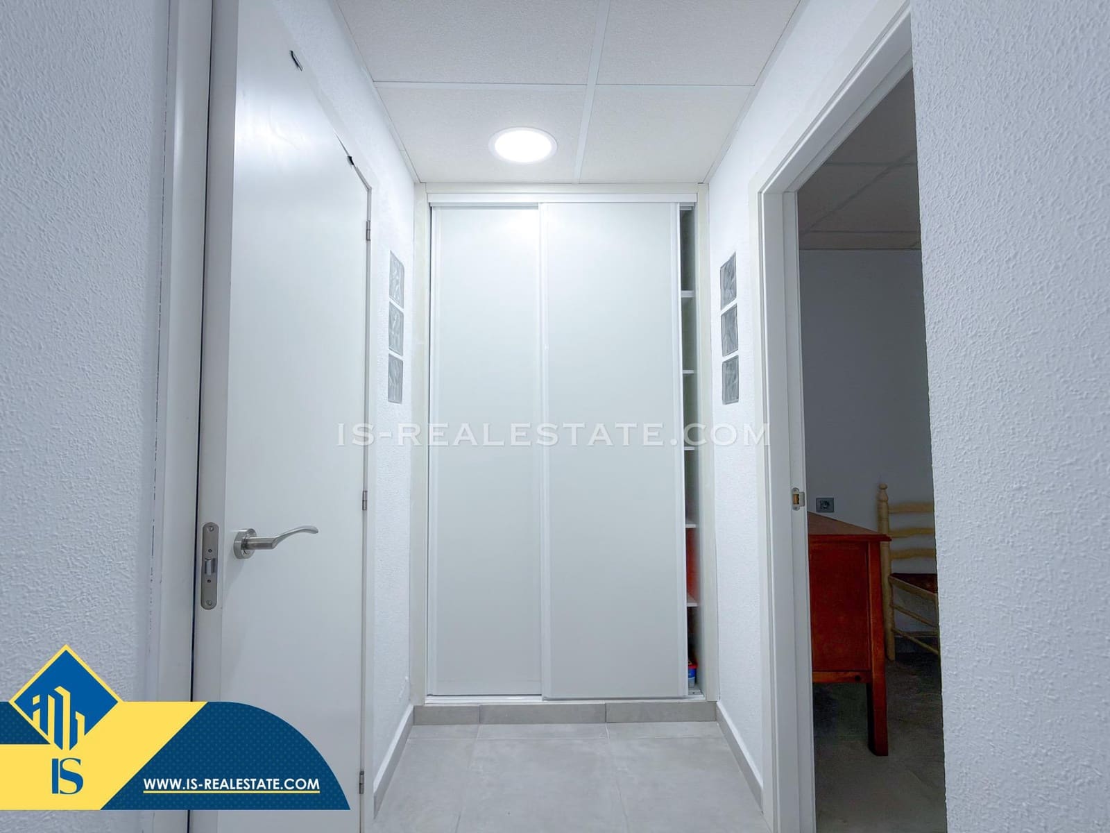 4 bedroom Villa for sale in Los Altos with pool - € 199,900 (Ref: 9425887)