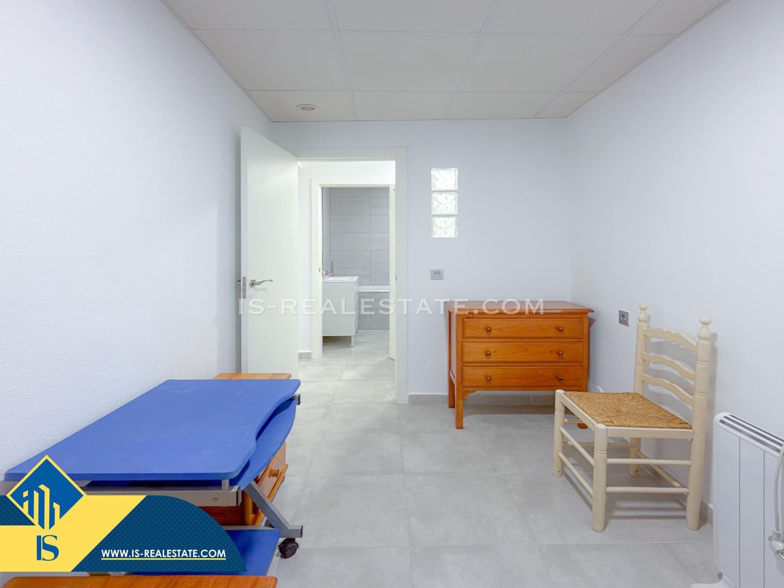 4 bedroom Villa for sale in Los Altos with pool - € 199,900 (Ref: 9425887)