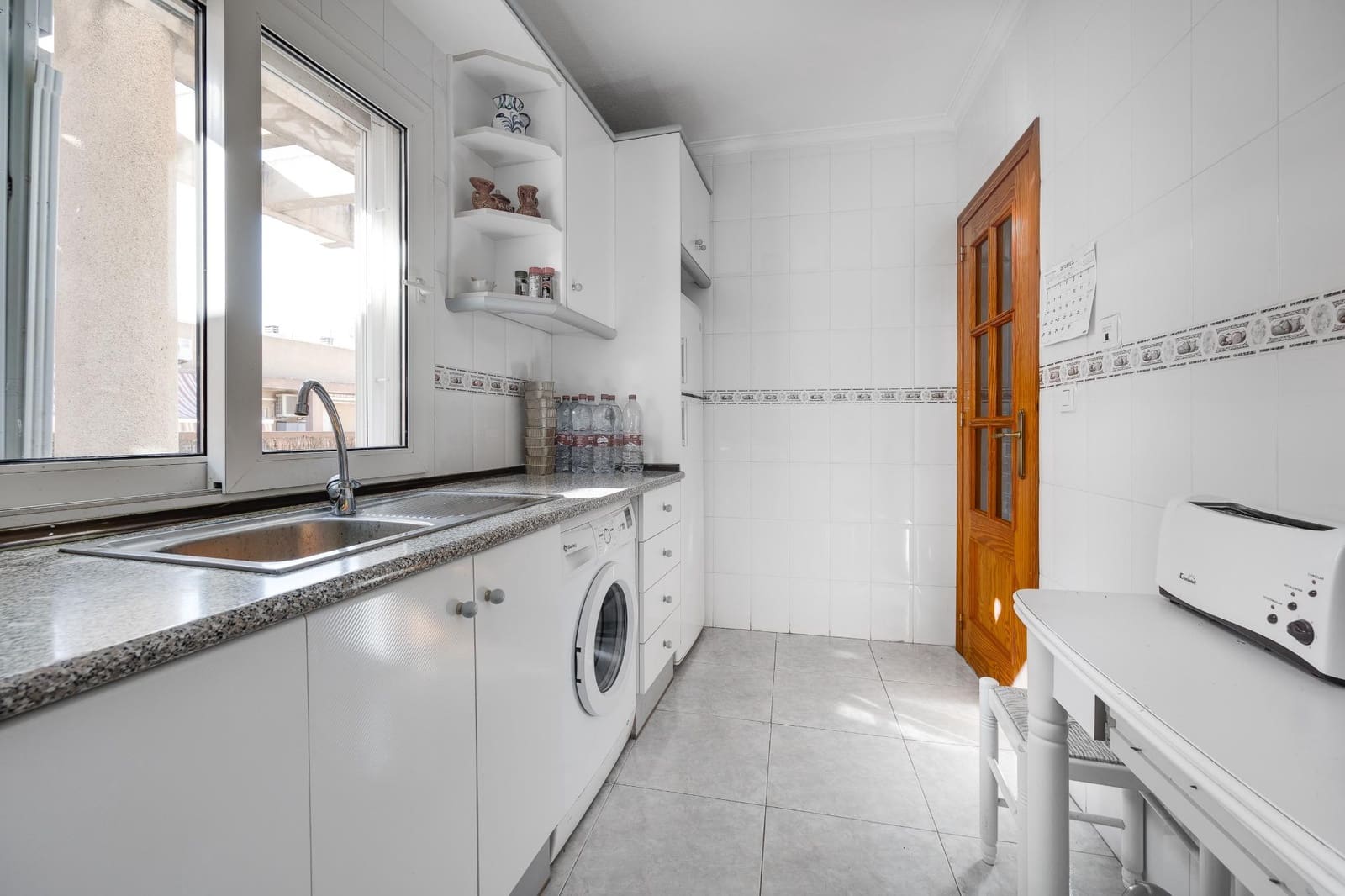 Apartamento de 2 habitaciones en Torrevieja en venta - 169.500 € (Ref: 9431097)
