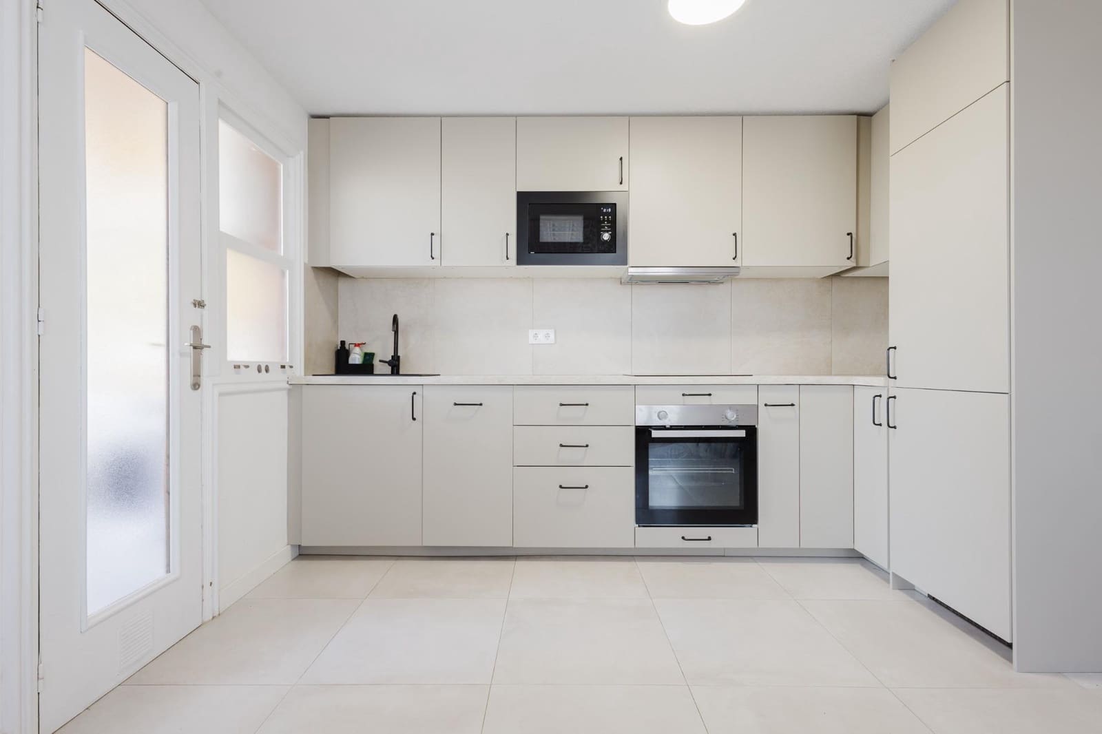 3 quarto Apartamento para venda em Torrevieja com piscina - 235 000 € (Ref: 9437154)