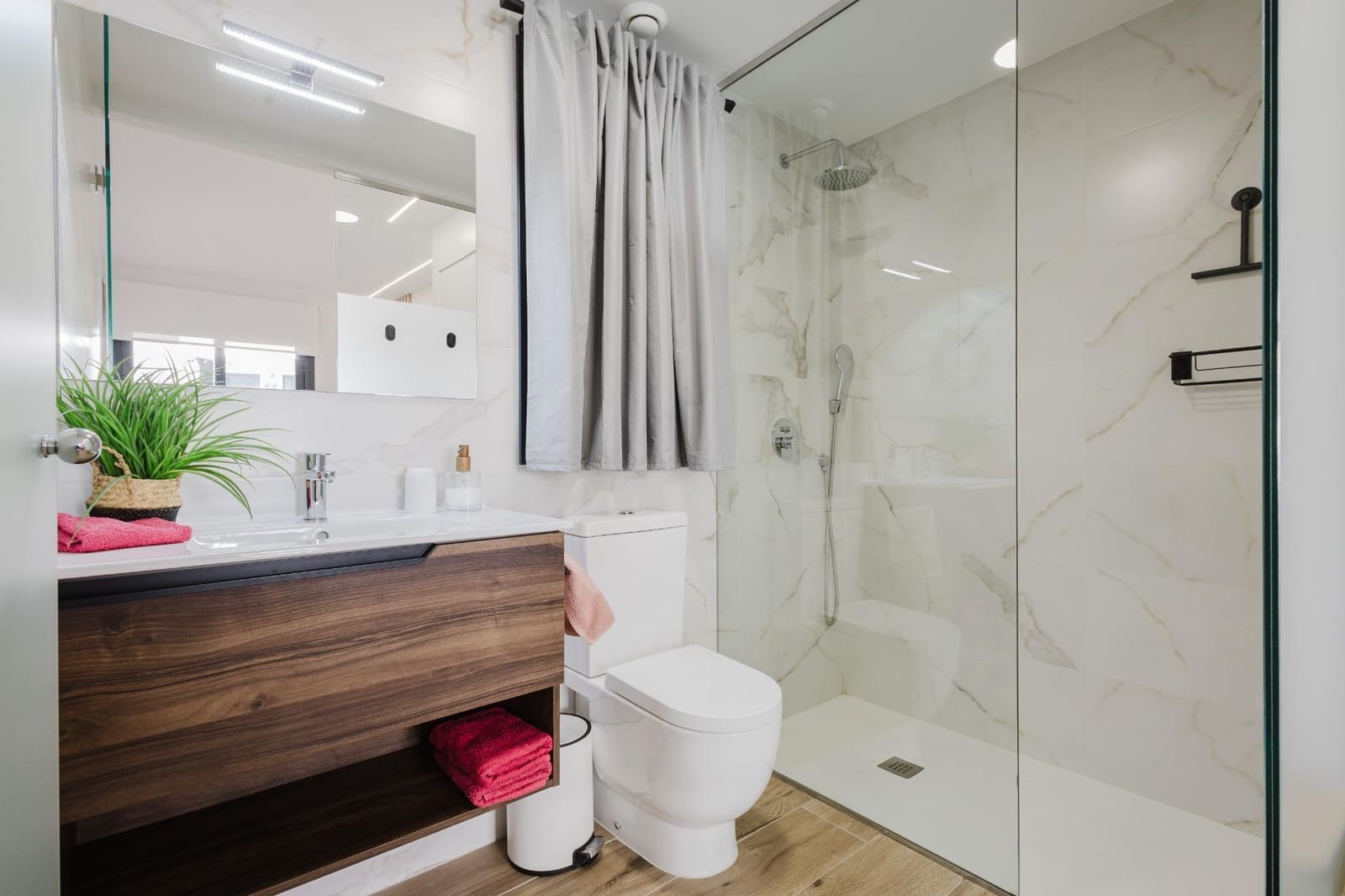 2 soverom Leilighet til salgs i Villamartin med svømmebasseng garasje - € 249 500 (Ref: 9437155)