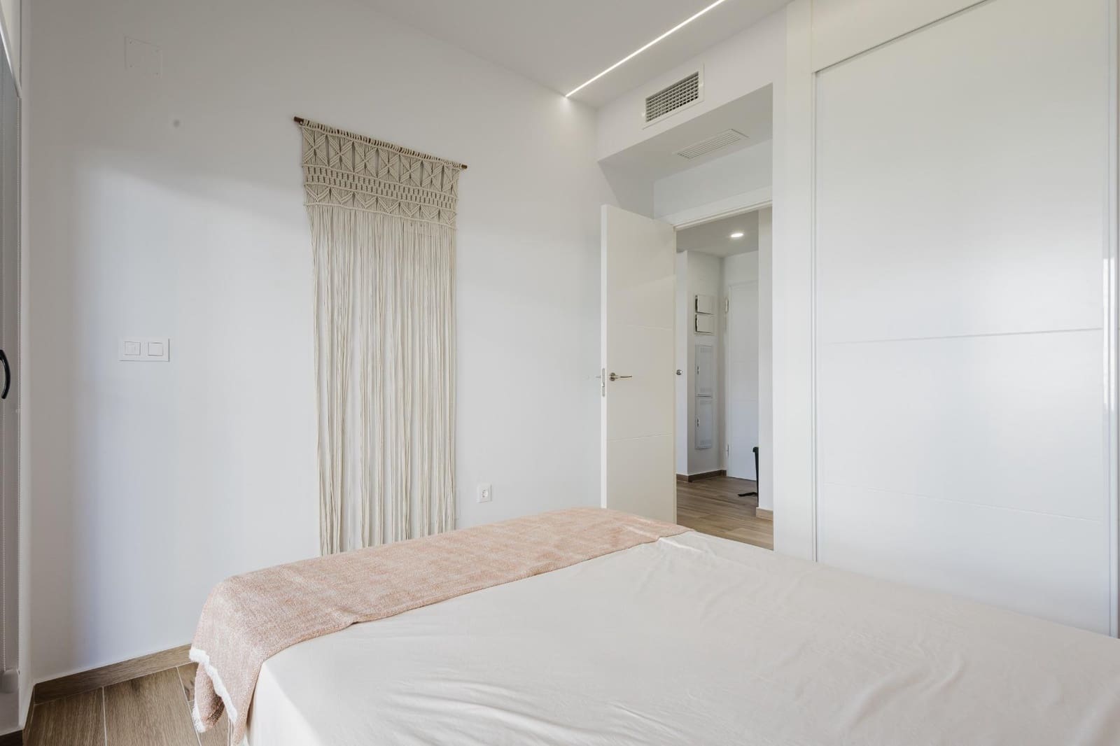 2 soverom Leilighet til salgs i Villamartin med svømmebasseng garasje - € 249 500 (Ref: 9437155)