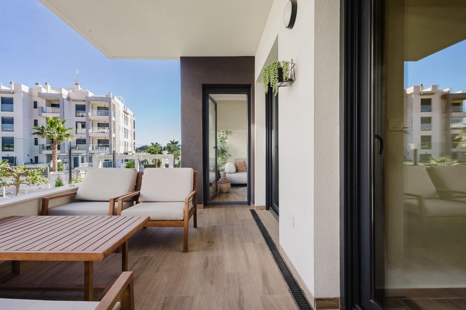 2 soverom Leilighet til salgs i Villamartin med svømmebasseng garasje - € 249 500 (Ref: 9437155)