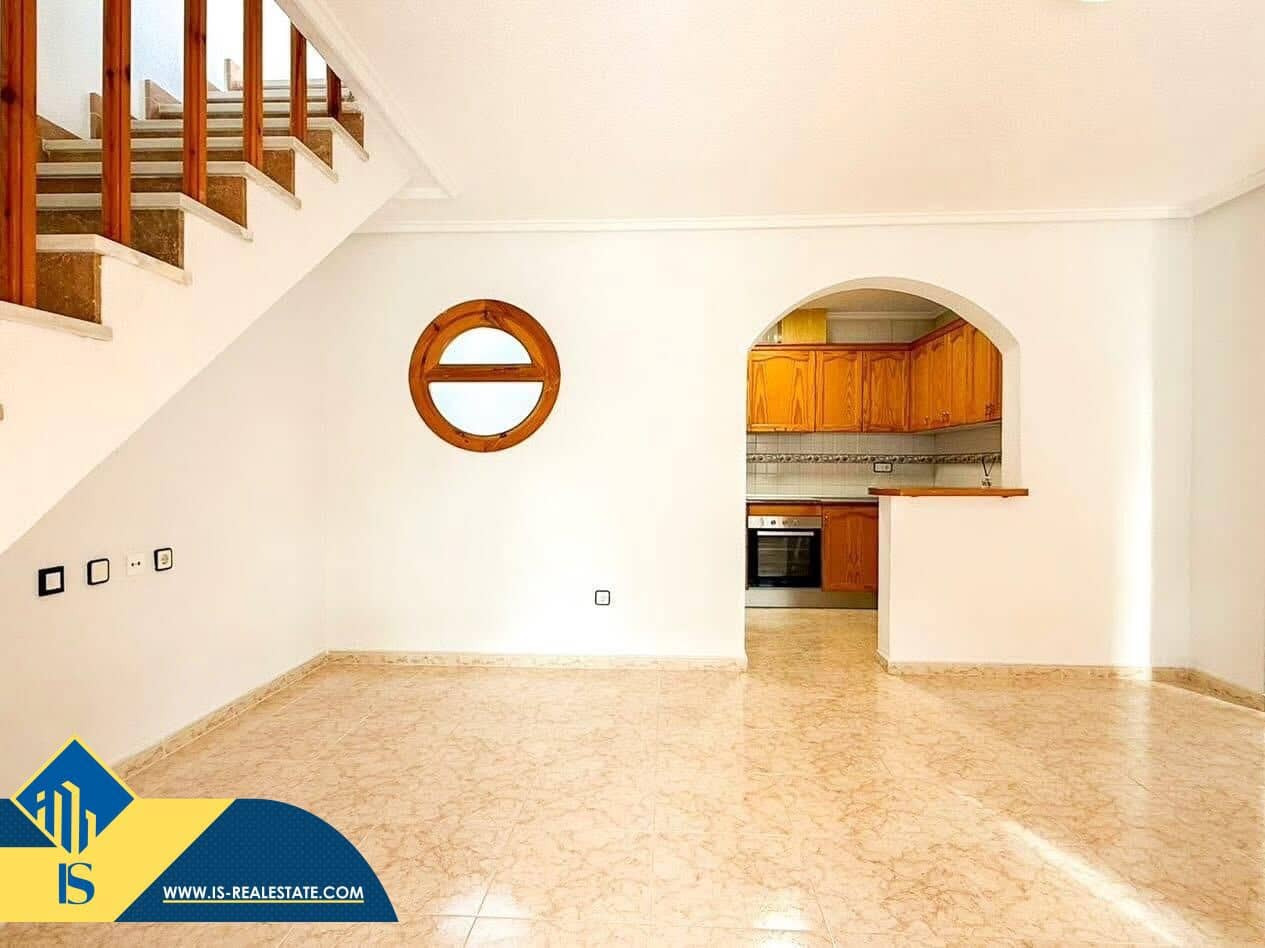 3 bedroom Villa for sale in Playa Flamenca with pool - € 229,900 (Ref: 9446375)