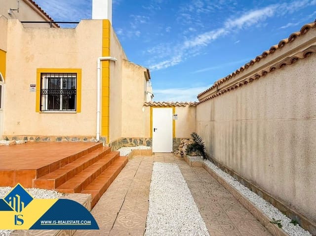 3 bedroom Villa for sale in Playa Flamenca, Orihuela with pool - € 229,900 (Ref: 9446375)