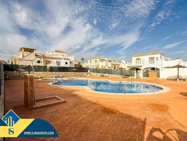 3 bedroom Villa for sale in Playa Flamenca, Orihuela with pool - € 229,900 (Ref: 9446375)