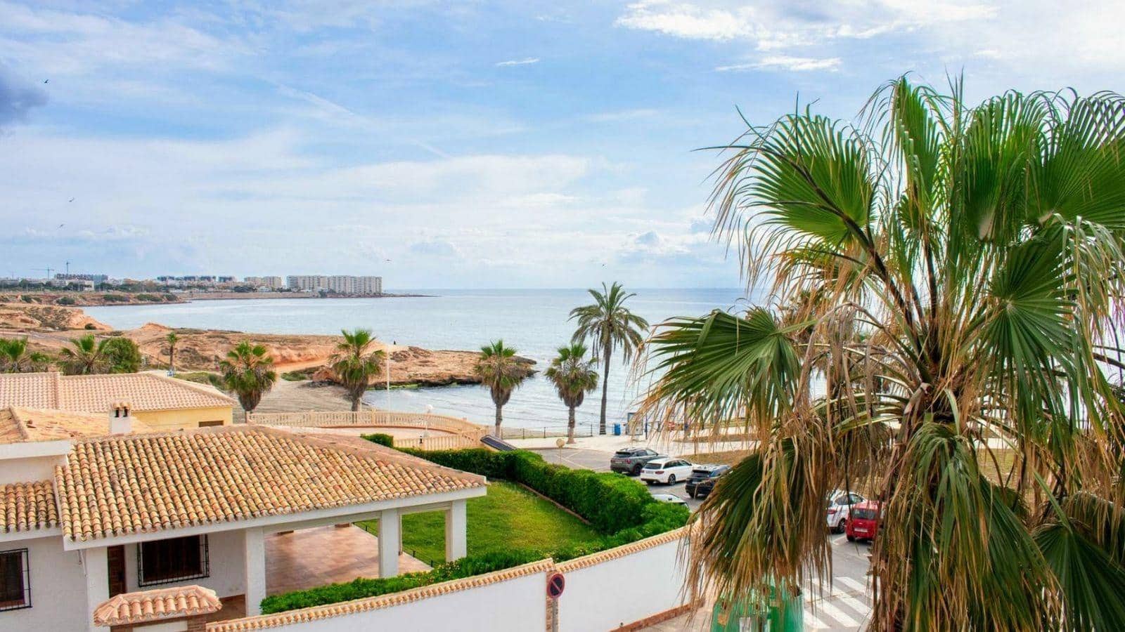 3 bedroom Apartment for sale in Playa Flamenca with pool - € 340,000 (Ref: 9449349)