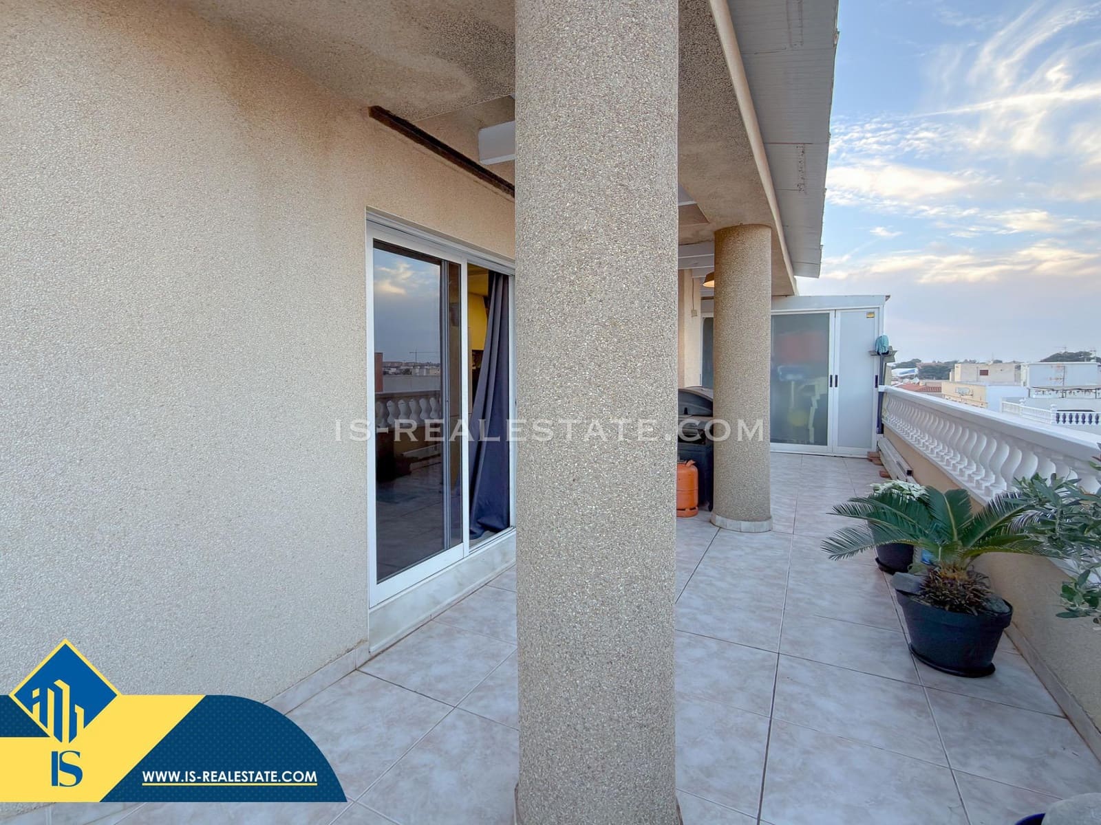 1 soveværelse Penthouse til salg i Torrevieja - € 135.260 (Ref: 9451038)