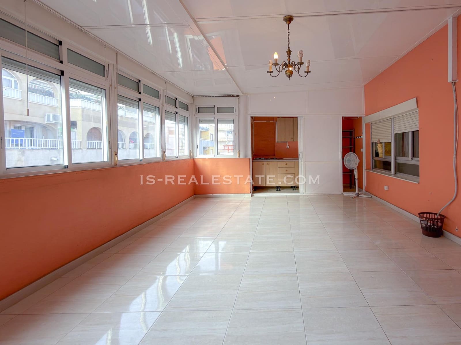 3 makuuhuone Kattohuoneisto myytävänä paikassa Torrevieja - 131 500 € (Ref: 9451039)