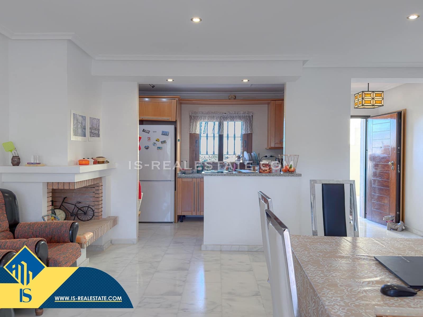 2 soveværelse Bungalow til salg i Algorfa med swimmingpool garage - € 159.900 (Ref: 9452165)