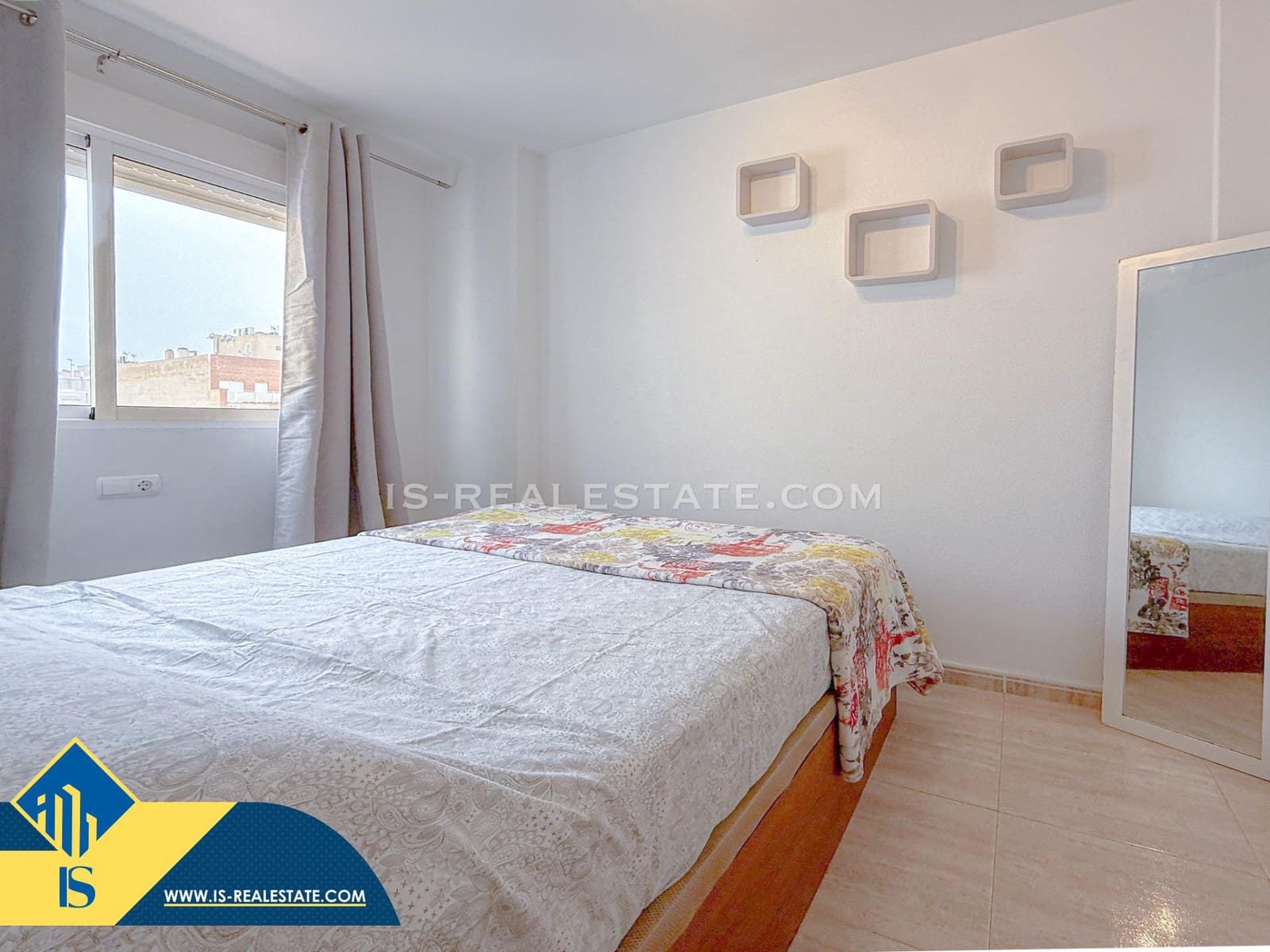 Apartamento de 1 habitación en Torrevieja en venta con piscina - 88.000 € (Ref: 9453264)