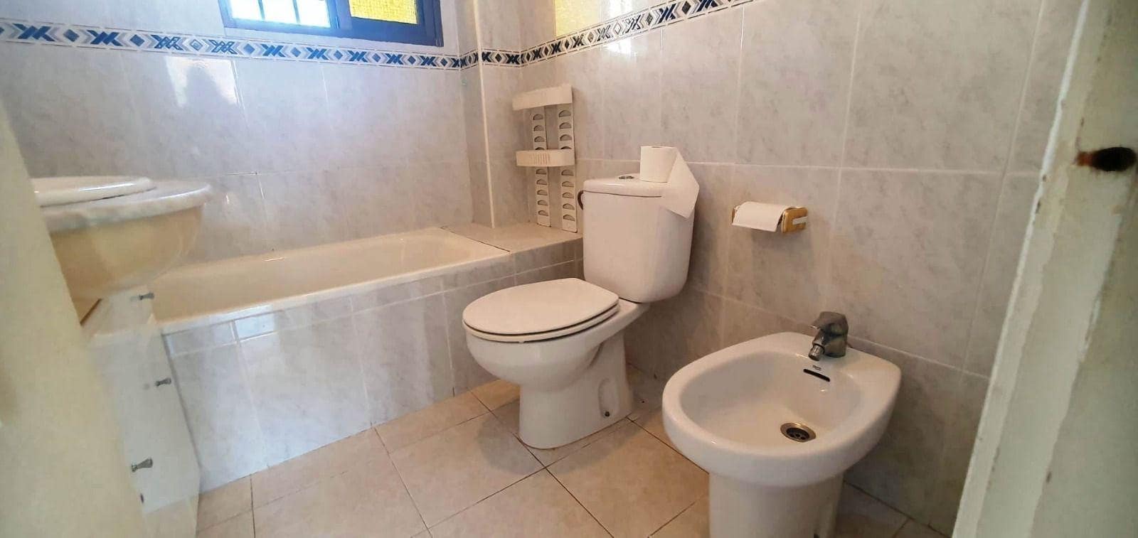 2 sovrum Bungalow till salu i Torrevieja med pool - 170 000 € (Ref: 9462401)