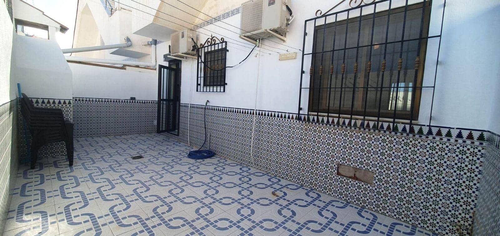 2 sovrum Bungalow till salu i Torrevieja med pool - 170 000 € (Ref: 9462401)