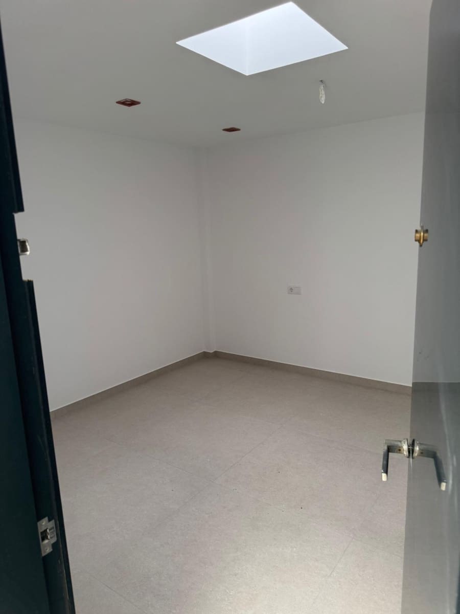 4 bedroom Terraced Villa for sale in Los Montesinos - € 219,895 (Ref: 9465792)