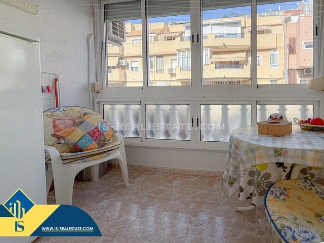 2 soverom Leilighet til salgs i Centro, Torrevieja med svømmebasseng garasje - € 129 900 (Ref: 9470424)