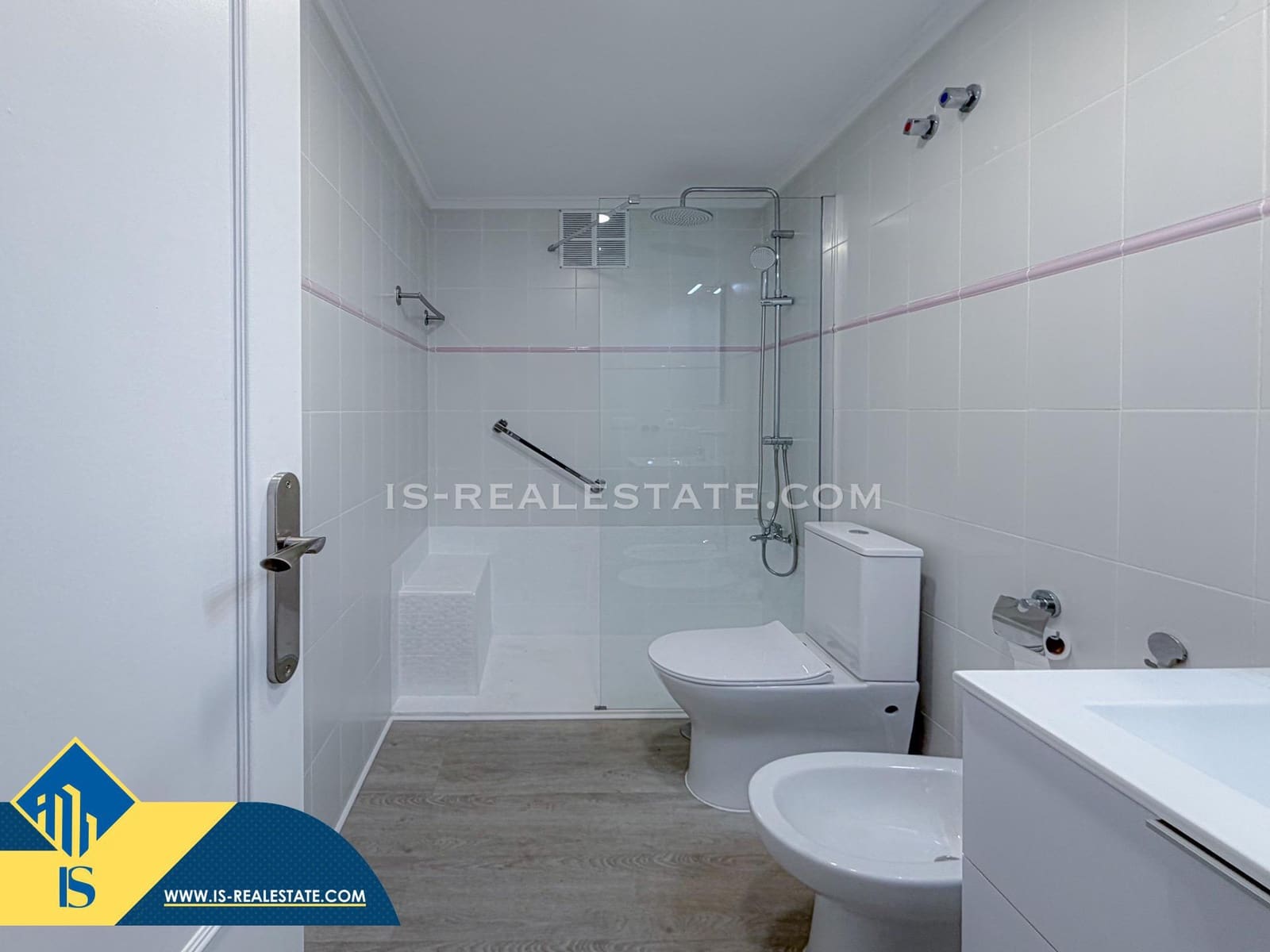 Apartamento de 2 habitaciones en Torrevieja en venta con garaje - 169.900 € (Ref: 9470425)