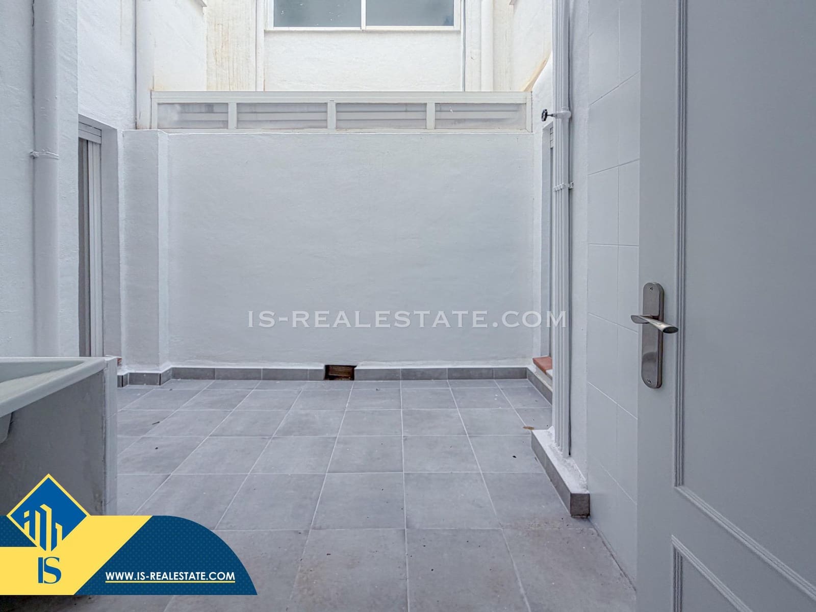 Apartamento de 2 habitaciones en Torrevieja en venta con garaje - 169.900 € (Ref: 9470425)