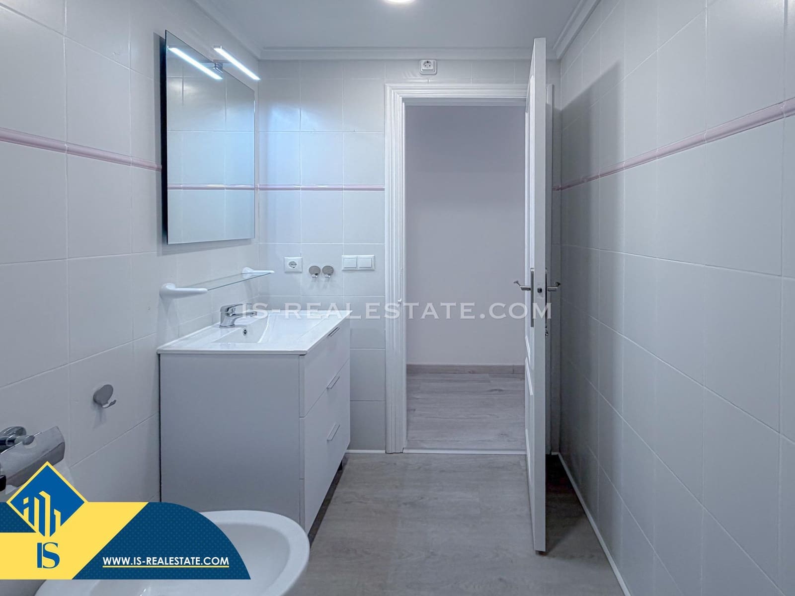 Apartamento de 2 habitaciones en Torrevieja en venta con garaje - 169.900 € (Ref: 9470425)