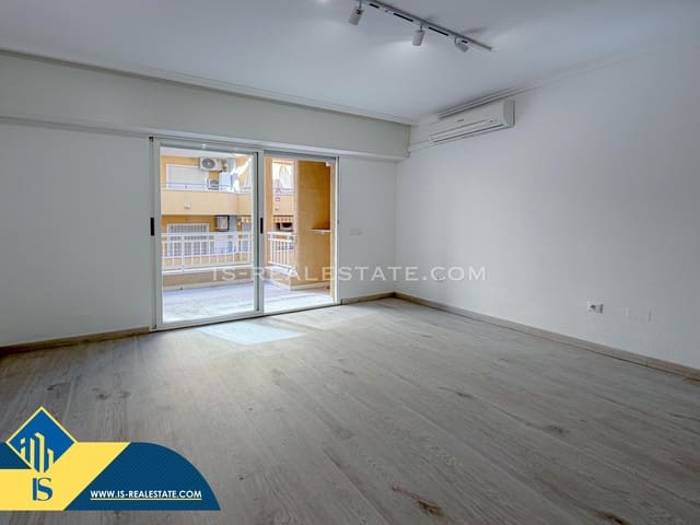 Apartamento de 2 habitaciones en Playa del Cura, Torrevieja en venta con garaje - 169.900 € (Ref: 9470425)