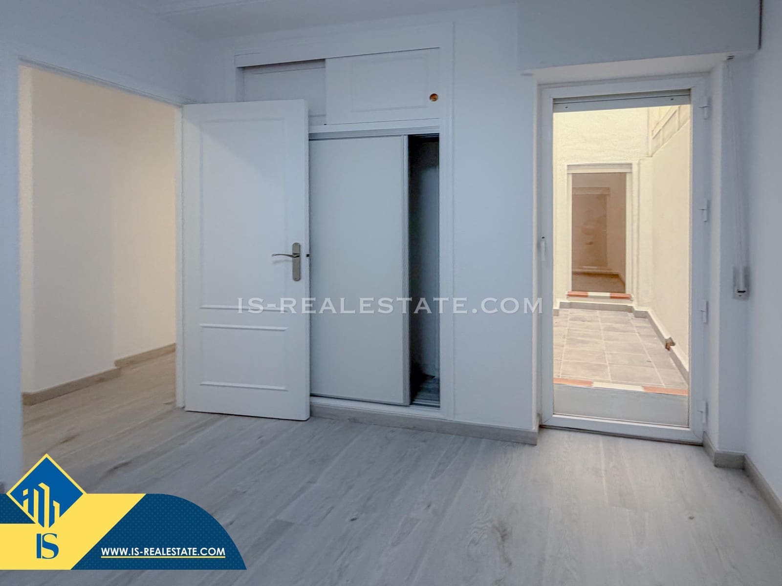 Apartamento de 2 habitaciones en Torrevieja en venta con garaje - 169.900 € (Ref: 9470425)
