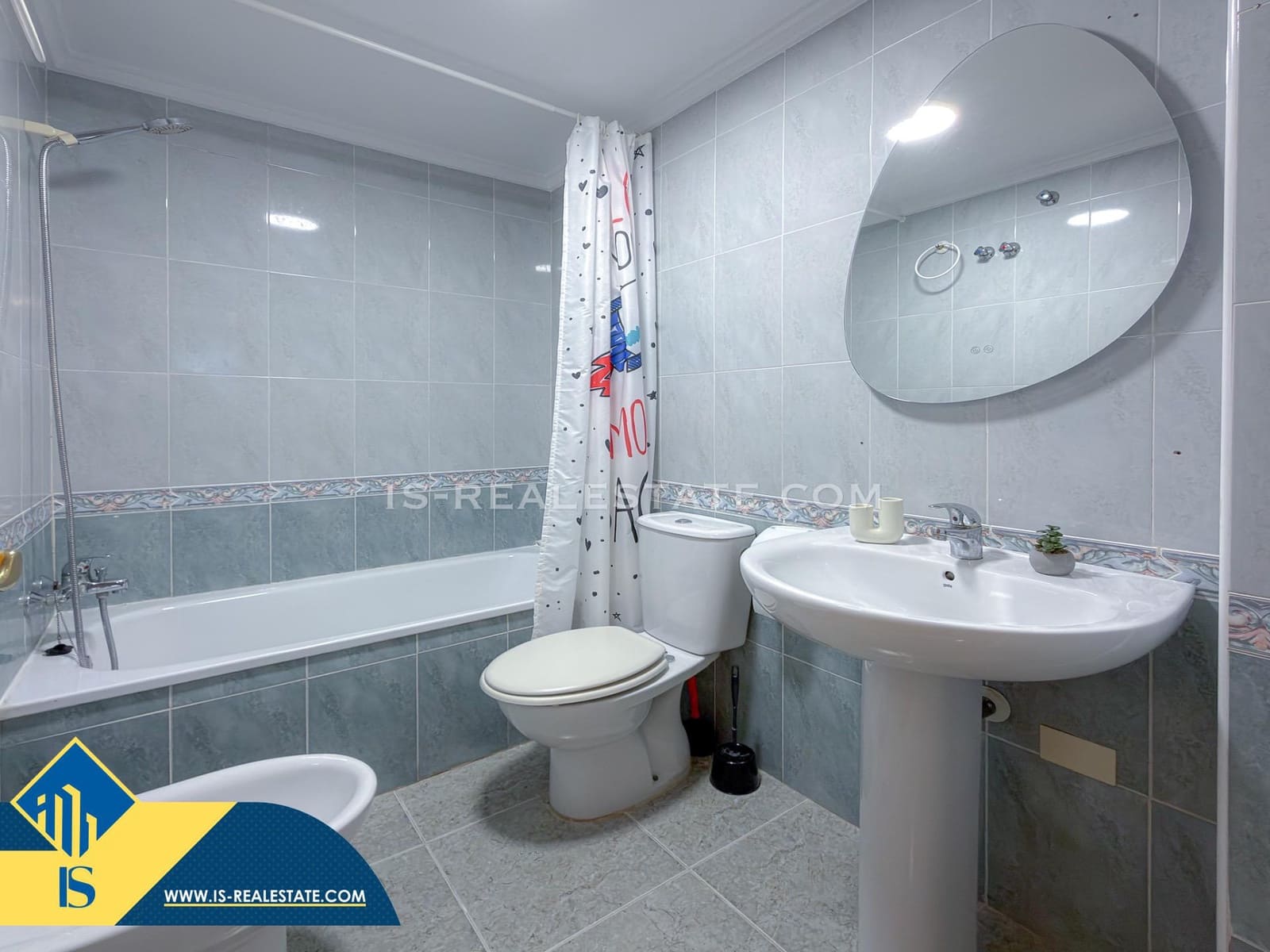 2 soverom Penthouse til salgs i Torrevieja med svømmebasseng - € 135 000 (Ref: 9470945)